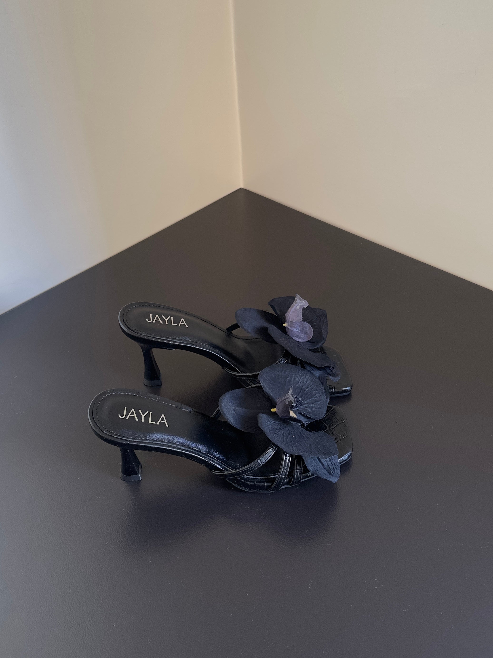 Orchid Heels Noir 🖤